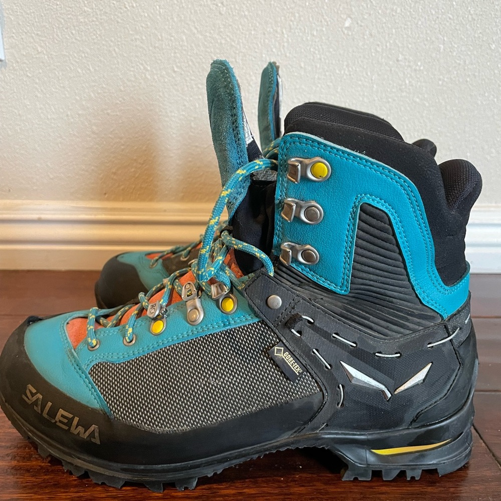 Salewa Raven Mountaineering Boots